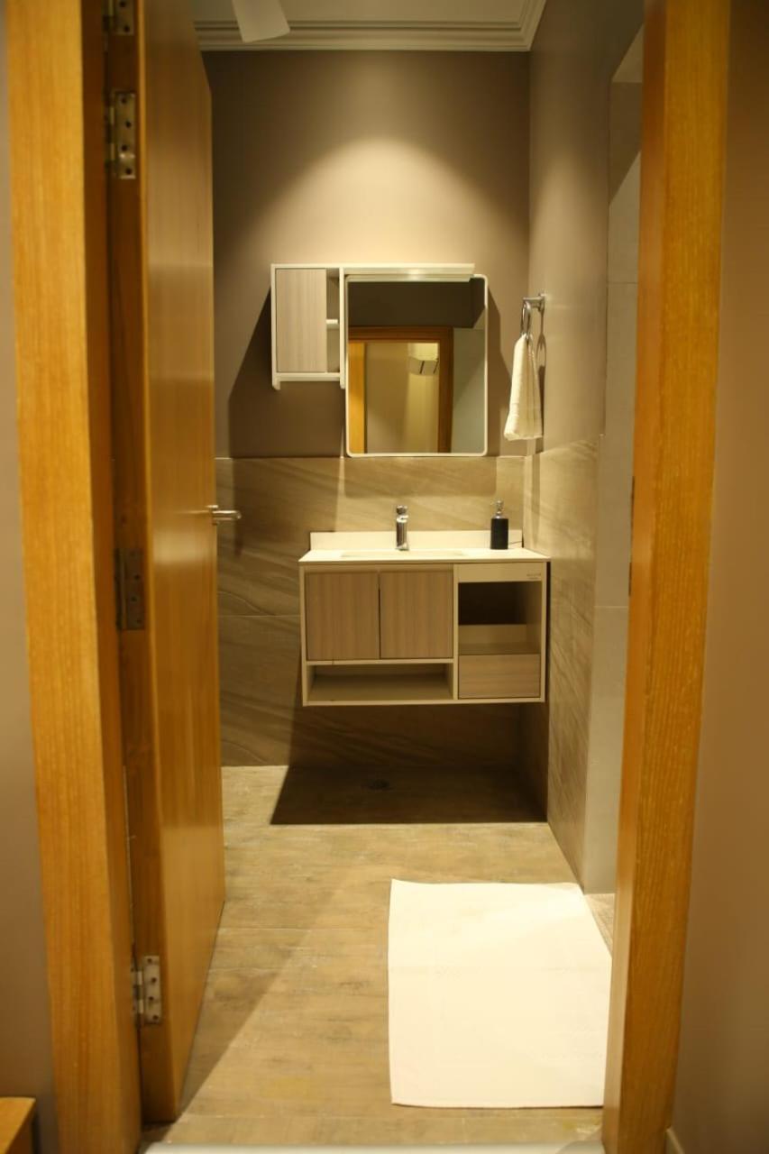 Hotel Rajmahal ムラーダーバード エクステリア 写真
